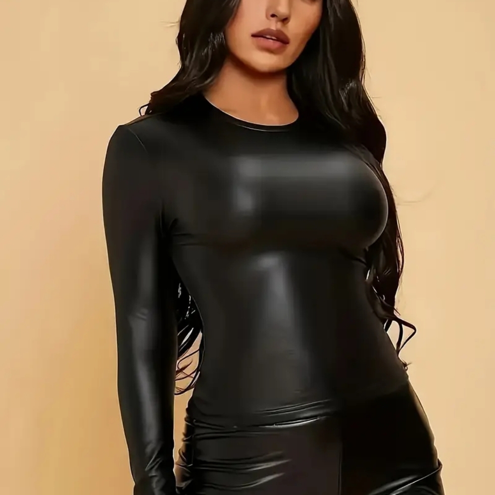 Size M Classic PV Faux Leather Black Long Sleeve Women's Top
